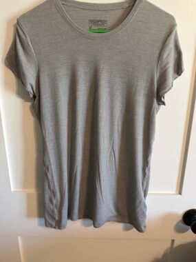 Patagonia Light Gray Short Sleeve Crew Tee